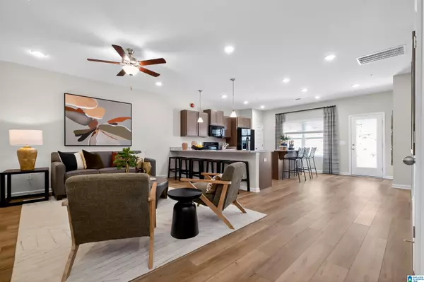 Fultondale, AL 35068,4561 VILLAGE SPRINGS SQUARE #11