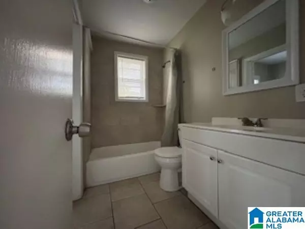 Birmingham, AL 35020,2224 EXETER AVENUE