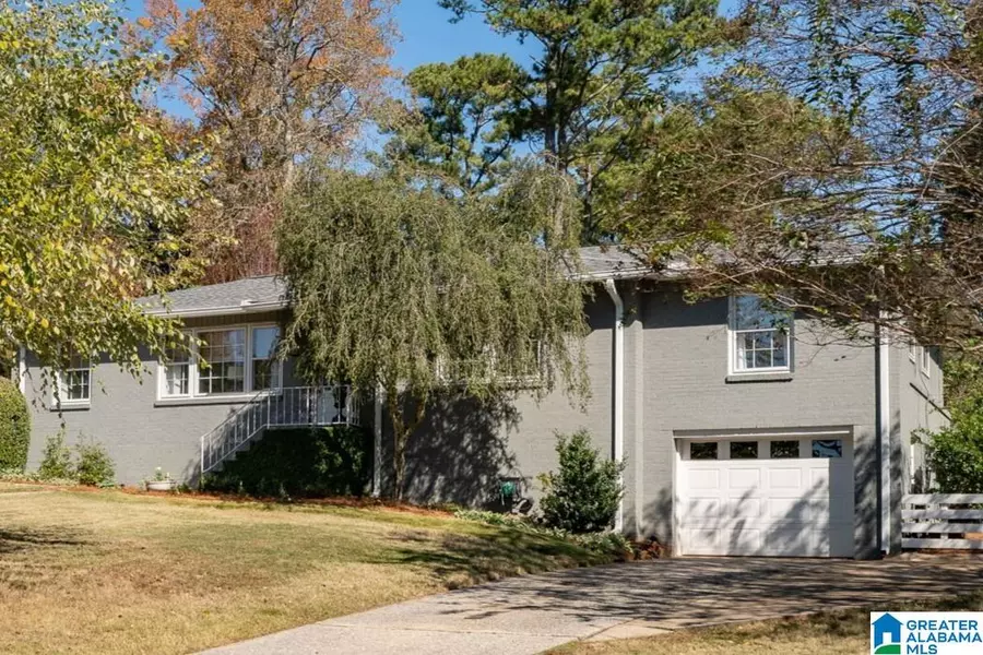 1400 HOLLY OAK DRIVE, Vestavia Hills, AL 35226