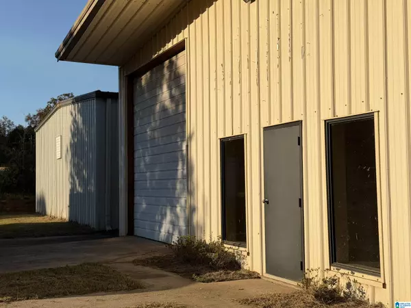 3223 MARTIN STREET S, Cropwell, AL 35054