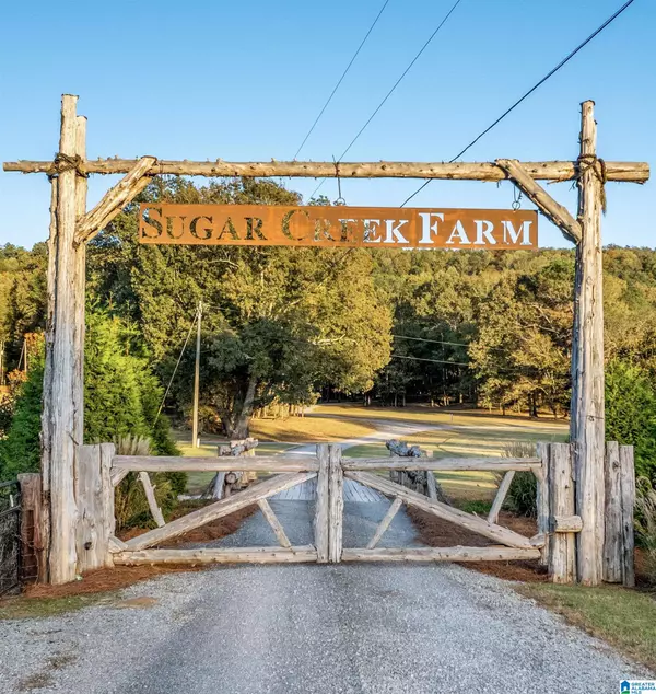 575 GUINNS COVE LANE, Hayden, AL 35079