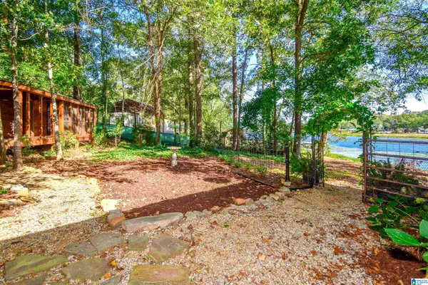 Sylacauga, AL 35151,2456 SEVEN SWEET GUMS ROAD