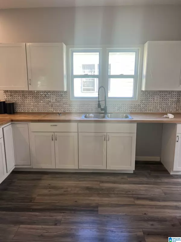 Birmingham, AL 35214,809 6TH WAY