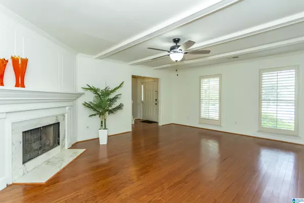 19 CHASE PLANTATION PARKWAY, Hoover, AL 35244