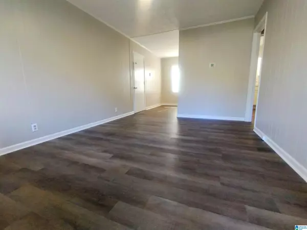 Bessemer, AL 35023,7132 GLASS DRIVE