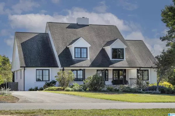 2201 VESTAVIA DRIVE, Vestavia Hills, AL 35216