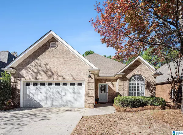 Birmingham, AL 35226,912 CASTLEMAINE DRIVE