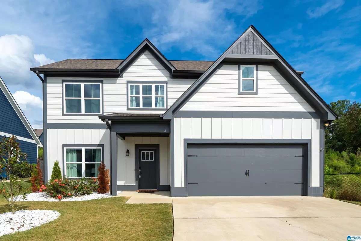 Helena, AL 35080,911 WHITE BARN CIRCLE