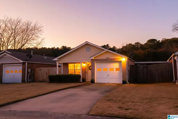 1824 STONEHENGE DRIVE, Center Point, AL 35215