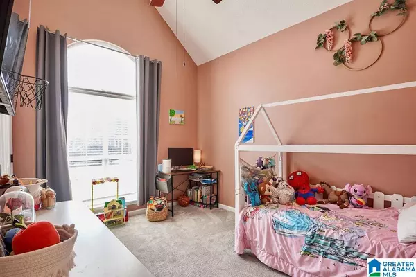 Helena, AL 35080,1285 AMBERLEY WOODS DRIVE