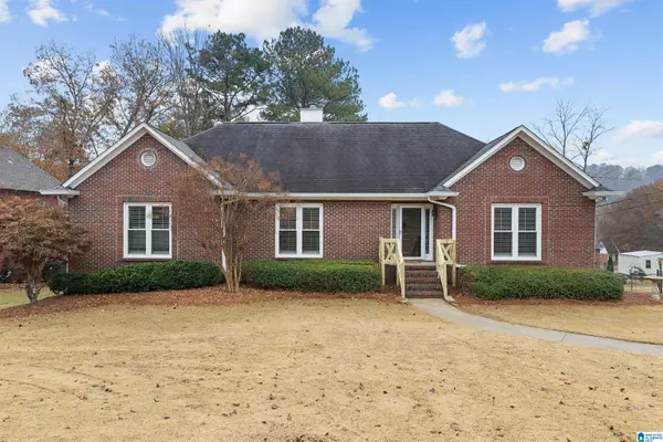 Trussville, AL 35173,7521 CARRIAGE COVE