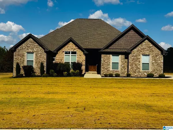 25 CREST LOOP ROAD, Clanton, AL 35045