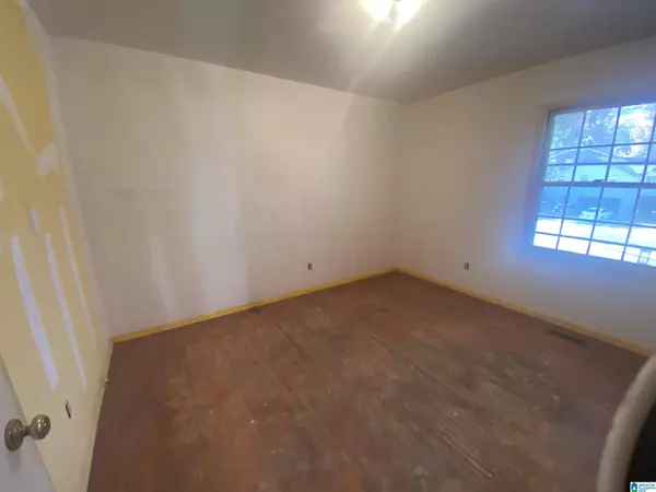 Birmingham, AL 35222,4728 CLAIRMONT AVENUE