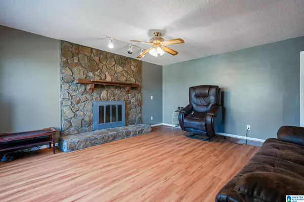 Trussville, AL 35173,5831 BRENDA DRIVE