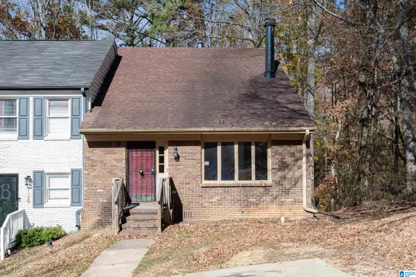 724 EASTERN MANOR LANE, Birmingham, AL 35215