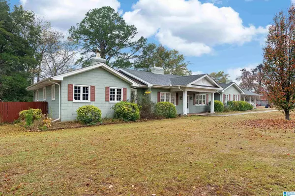 1911 2ND AVENUE N, Clanton, AL 35045