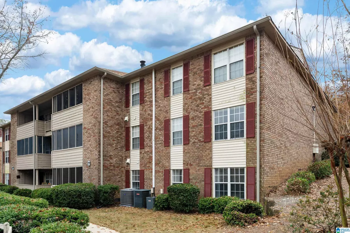 Hoover, AL 35226,1002 PATTON CREEK LANE #1002