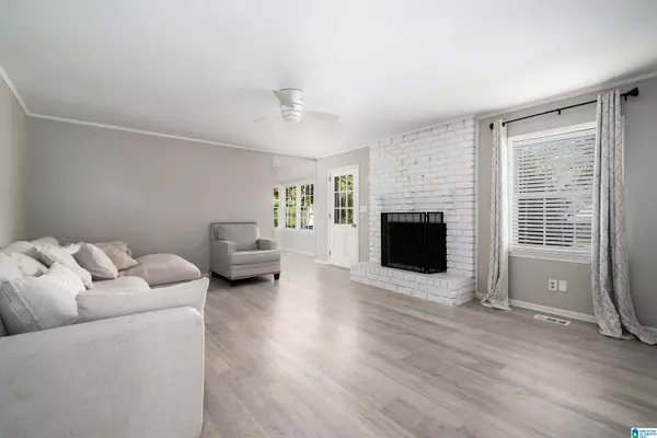 637 WINWOOD DRIVE, Vestavia Hills, AL 35226