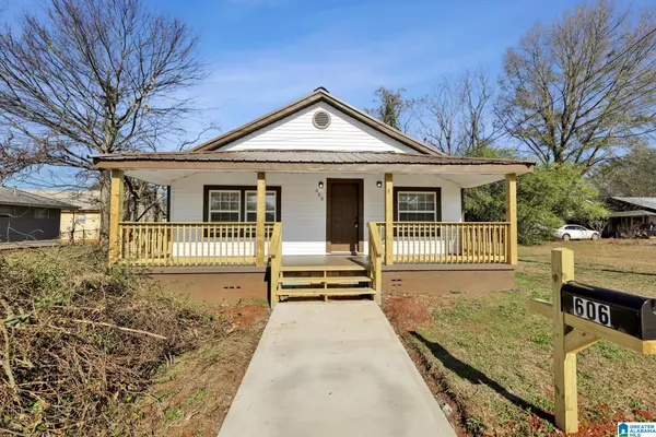 606 W PINE STREET, Sylacauga, AL 35150