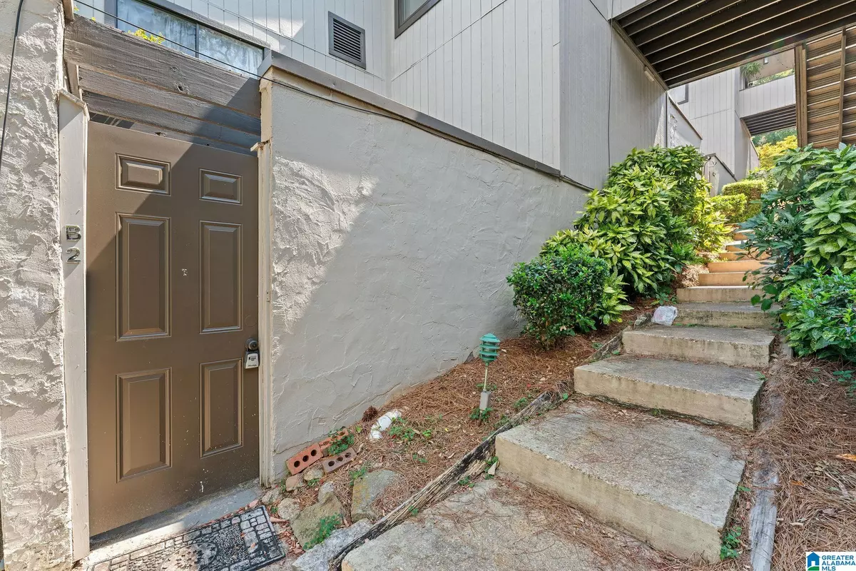 Birmingham, AL 35205,3350 ALTAMONT DRIVE S #B-2