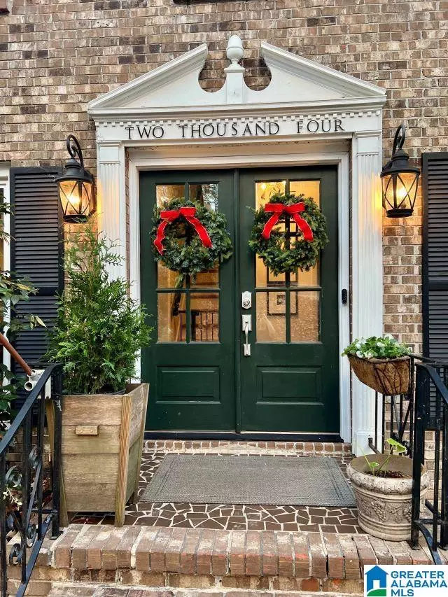 Hoover, AL 35244,2004 RIDGETOP COURT