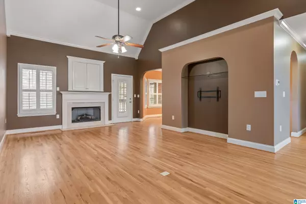 Helena, AL 35022,7244 CLOVERLEAF LANE