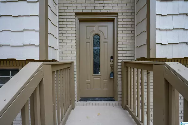 Center Point, AL 35215,668 20TH COURT NE