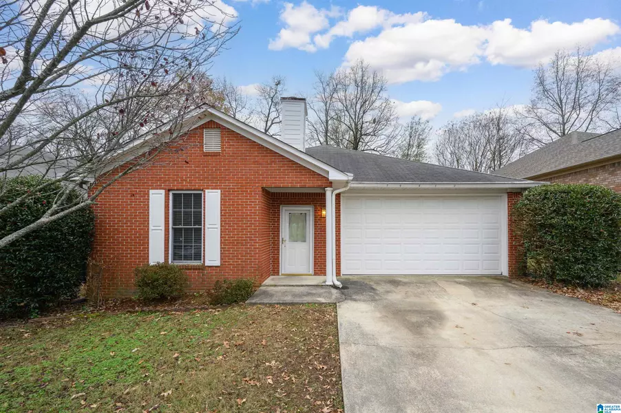 1525 JACOBS CIRCLE, Vestavia Hills, AL 35216