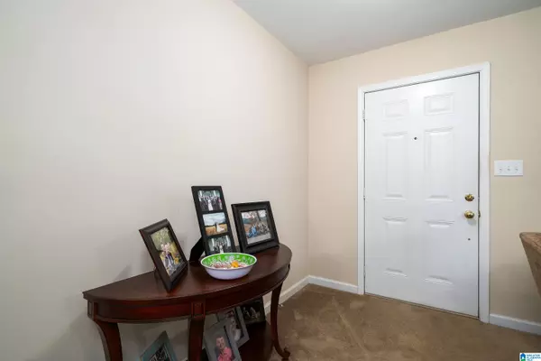 Pleasant Grove, AL 35127,532 9TH AVENUE