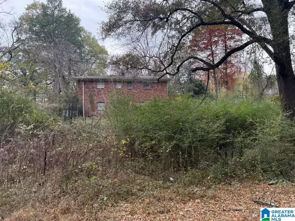 Birmingham, AL 35207,1636 35TH AVENUE N