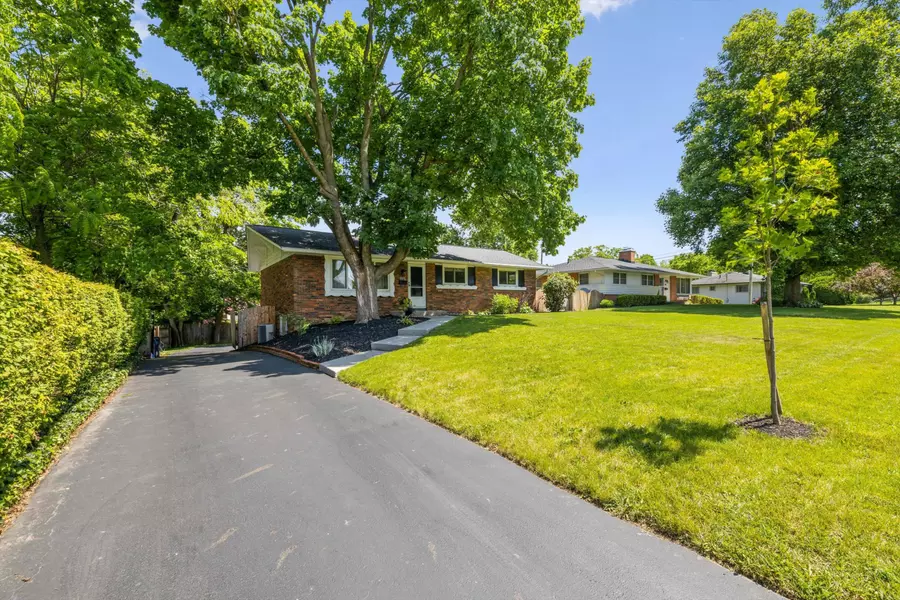 2678 Edgevale Road, Upper Arlington, OH 43221