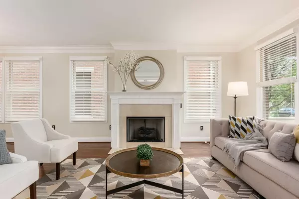 1047 Perry Street Columbus, OH 43201