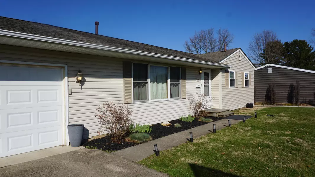 150 Swainford Drive, Heath, OH 43056