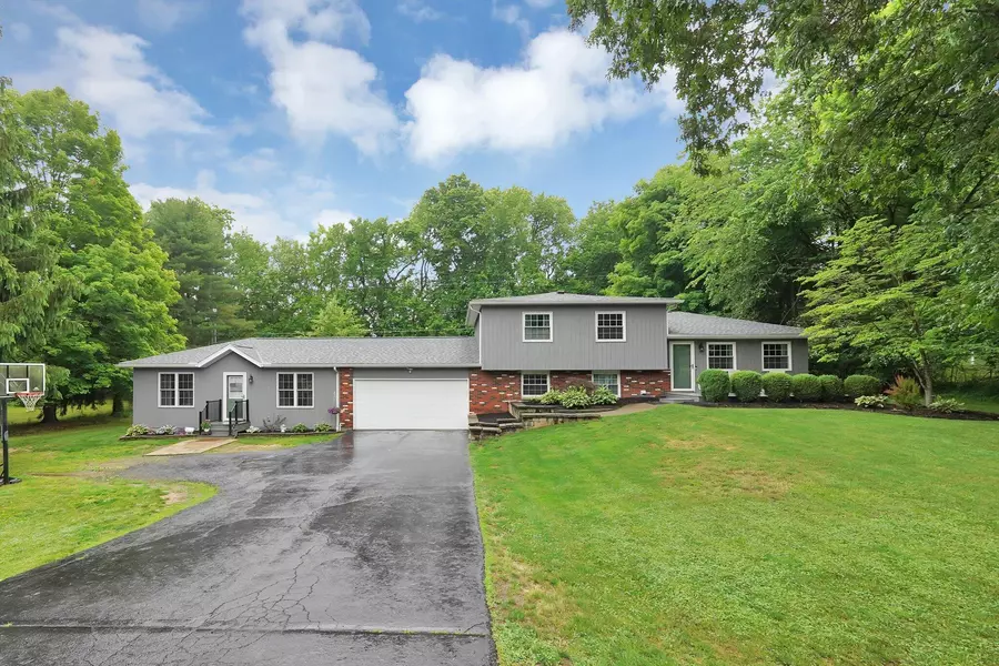 394 Knoll Drive, Granville, OH 43023