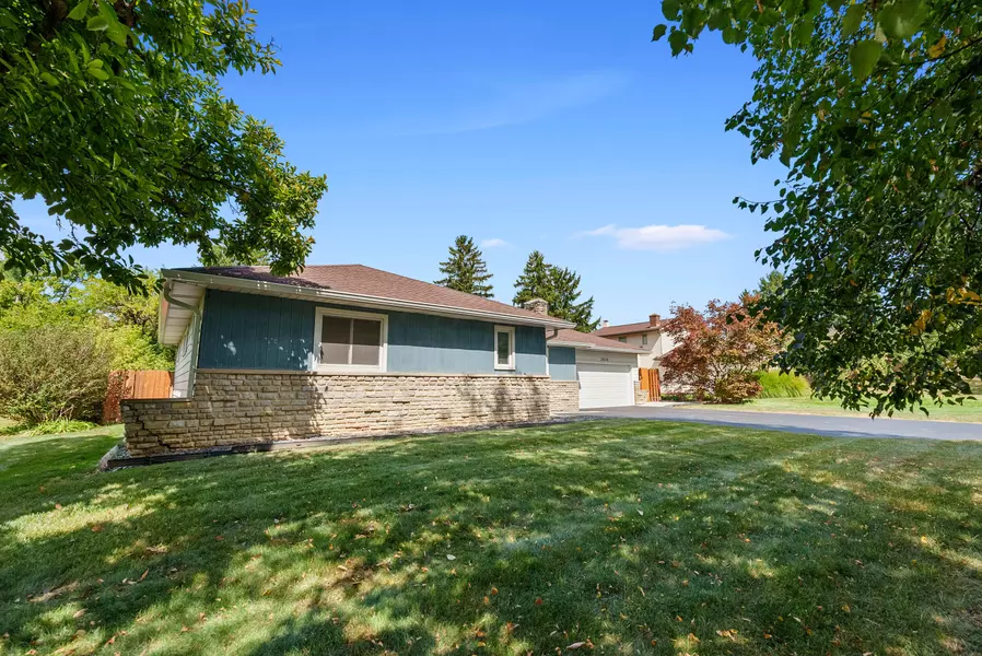 2510 Zollinger Road, Upper Arlington, OH 43221