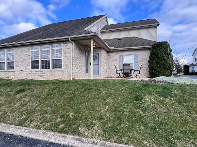 114 Maple Leaf Drive, Johnstown, OH 43031