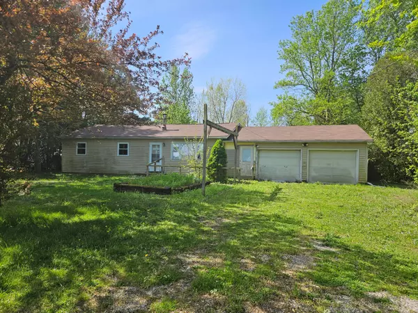 1142 County Road 21, Ashley, OH 43003