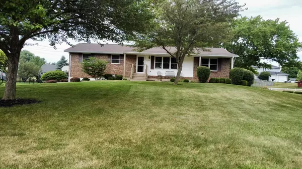 2592 W Choctaw Drive, London, OH 43140