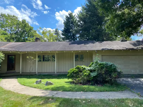 6380 Plesenton Drive, Worthington, OH 43085