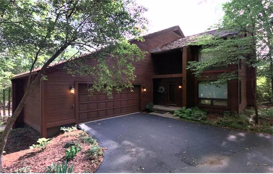 504 Woodlake Drive, Westerville, OH 43081