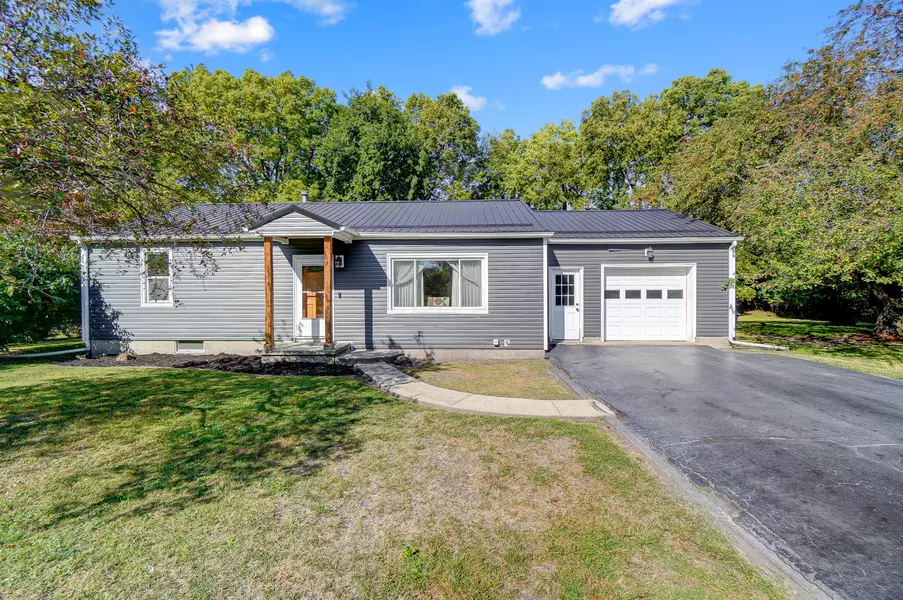 689 Radian Drive, Heath, OH 43056