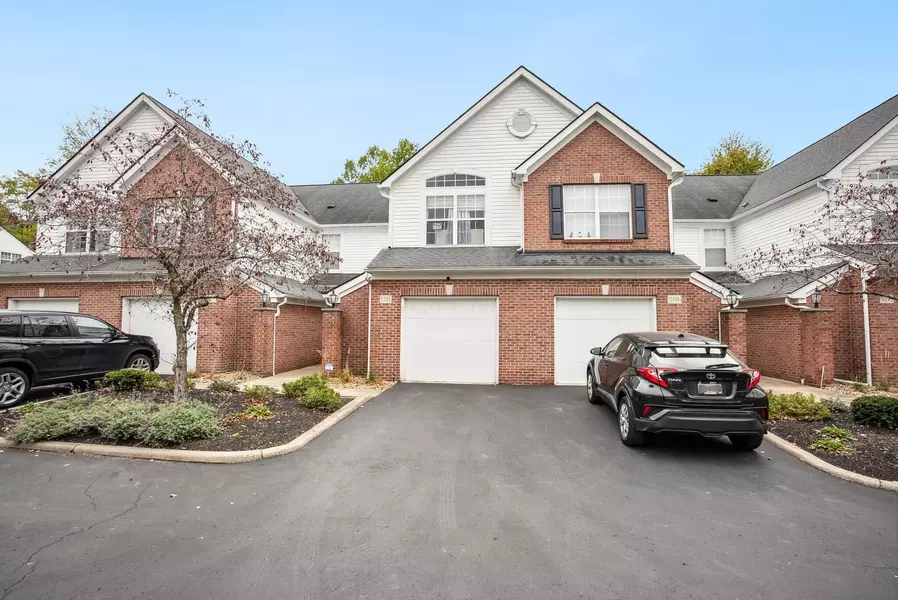 5783 Albany Green, Westerville, OH 43081