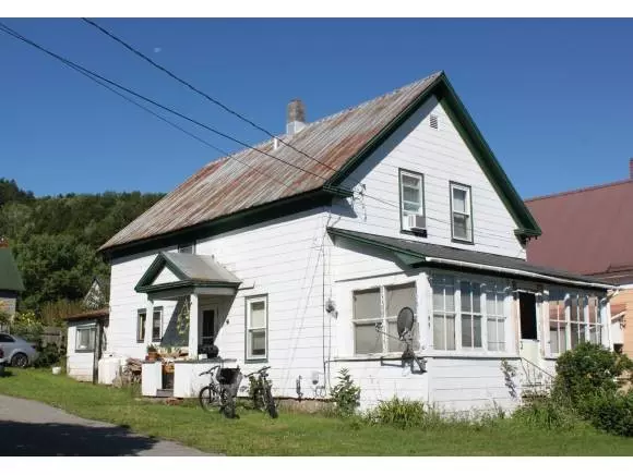 199 Lower Cherry ST, Hardwick, VT 05843