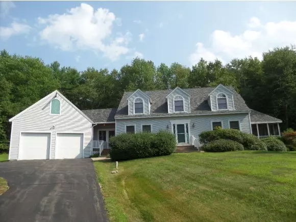 37 Locke Hill Lane, Barrington, NH 03825