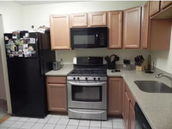 South Burlington, VT 05403,12 Hawthorne Circle