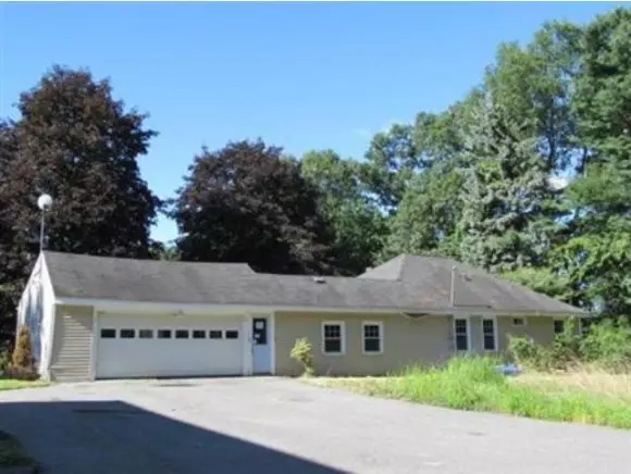 Plaistow, NH 03865,9 Garden RD