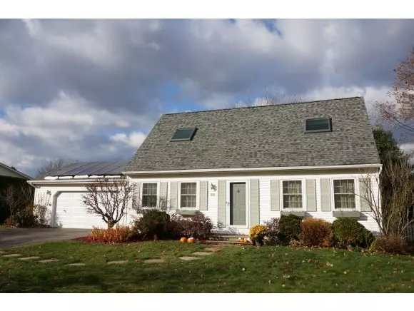 28 Aspen Drive, Essex Junction, VT 05452