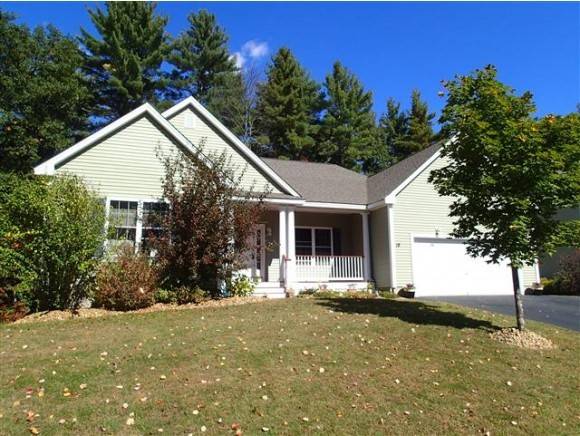 18 Hibiscus Way, Nashua, NH 03062