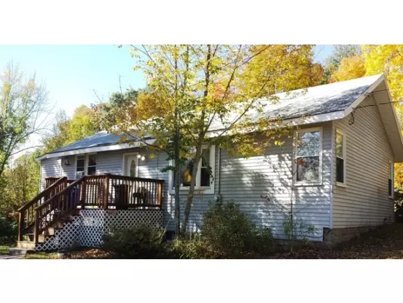 16 Stage RD, Atkinson, NH 03811