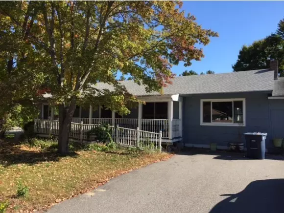 2 Iroquois ST, Nashua, NH 03060